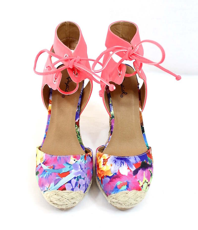 Qupid Val-96A Floral Almond Toe Straw Ankle Strap Espadrille Wedge-3462