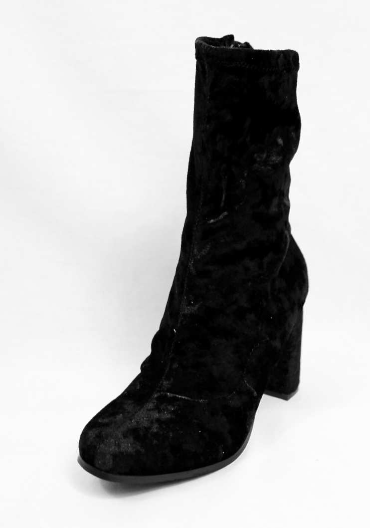 Janet Black Velvet Round Toe Chunky Heel Bootie-4408